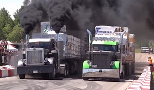 Peterbilt 359 Semi Unleashes 3,000 HP, Puts On Mind-Blowing Show During Drag Race