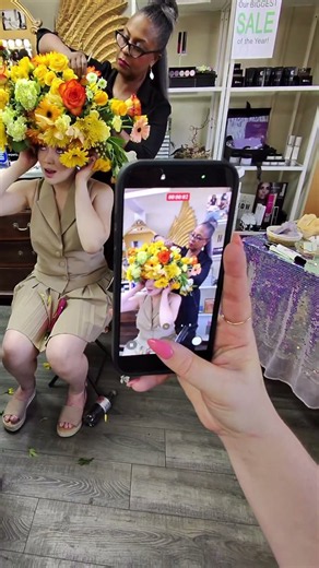 DIY Flower Headpiece Photoshoot: From Cling Wrap Chaos to Pure Art ✨#diy #deafcreatorcontent #deaf
