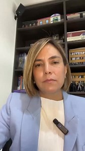 3 sustancias que pueden ser muy nocivas para tu estómago pero tú aún no lo sabes. 1. El cigarrillo: mucho se habla de los efectos del cigarrillo en el pulmón, pero los efectos a nivel gástrico son bien conocidos, puede generar acidez, úlceras y ser factor para cáncer de esófago y estómago. Su efecto es químico y la nicotina reduce la cantidad de sangre que llega a la mucosa. Que pasa con el vapeo? Faltan más estudios acerca del efecto sobre la mucosa gástrica, pero sin duda nos preocupa y creemo
