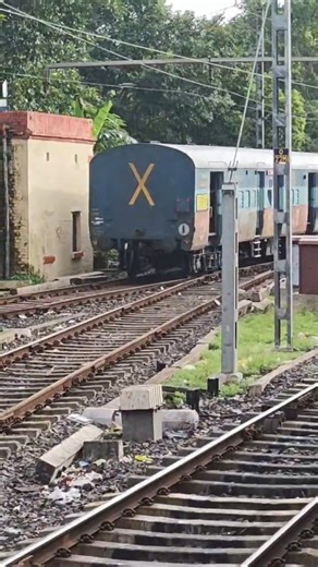 Locomotive in the back 😱