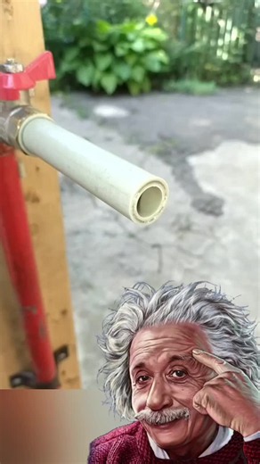Great DIY idea for securely connecting a hose to a water pipe without fittings. Amazing Homemade tips and tricks. Useful life hacks for home #diy #howto #tips #tricks #lifehacks #gardening #plumbing