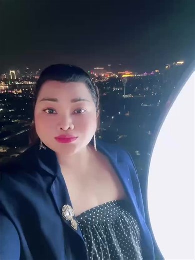 វីដេអូ​របស់ chea chea (@tiffany_chea99) ជាមួយ សំឡេងដើម - មហាទេពស្មើមេឃ