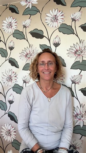 Tanya James on Instagram: "Navigating Motherhood - A course for mums and their babies that caters for the mums Each week an amazing Postnatal specialist joins us to support, nurture and maybe even educate the mums in the group. A beautiful way to meet other mums going through the same stage and to feel supported with up to date help for you ❤️ I started this group post Covid and this is my ‘why’. Why I felt the need to have a group like this to support mums either first time or experienced. A mu