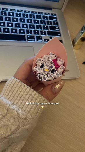DIY Hello Kitty Paper Bouquet: Step-by-Step Guide