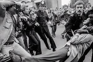 パンク・ロックの力で人種差別に対抗。40年前、若者が巻き起こした「白い暴動」 | Forbes JAPAN 公式サイト（フォーブス ジャパン）