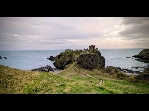 Stonehaven: the town, the beach, the boardwalk and the harbour + Dunnottar Castle (March 2026)