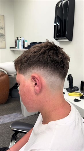 Mastering the Mid Drop Fade Haircut Technique