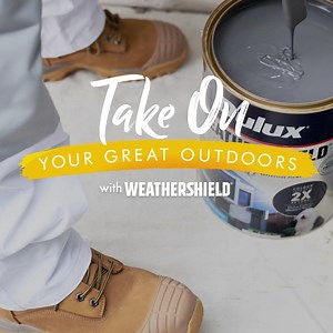 Take on your great outdoors with Dulux Accredited Painters. Our handpicked team of painters are here to bring your outdoor project to life quickly and efficiently, so you can relax and enjoy the results. | Dulux Australia