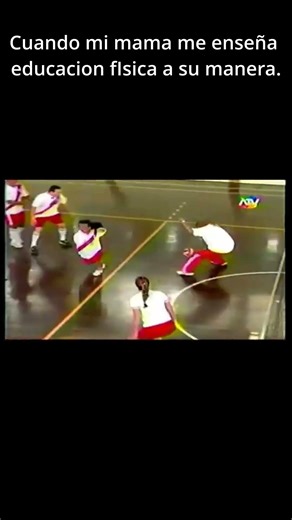 Cuando mi mama me enseña educaicon fisica #shorts #memes #risas #peru