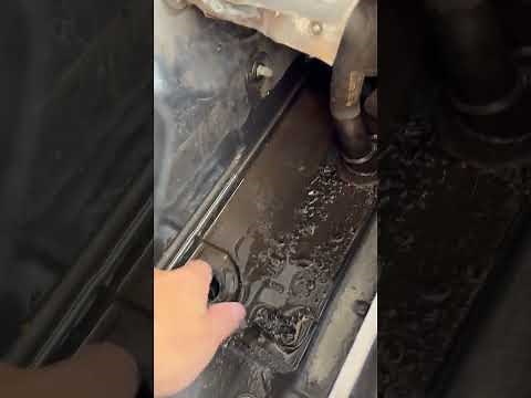 Audi A6, water in the footwell and ventilation, water drain and battery box blocked