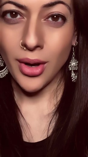 Enchanting Bollywood Expressions in Classic Songs