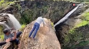 2.5K views · 15 reactions | Puneeth Rajkumar, a late Kannada celebrity, had a large fan following that was left saddened after his untimely death. His superb acting abilities and humanitarian actions won him followers. | ETimes | Facebook