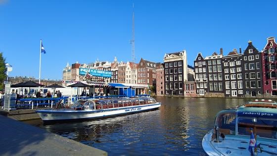סיור רגלי באמסטרדם – רחובות ותעלות במרכז העיר