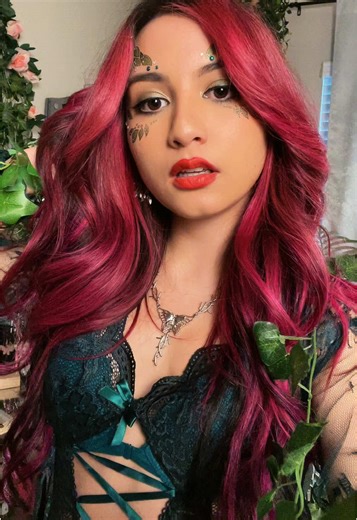 Venus thirst trap!! #poisonivy #cosplaygirl | poison ivy costume