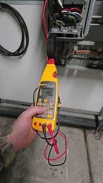 Using a Fluke 773 to source a 0-10V DC signal | hvacr_tech_downunder #electrician
