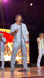 Feeling extra thankful this season to still be doing what we love.…and it’s all because of YOU. 🙏❤️ We’ve got more shows coming up before the end of the year! Find dates & tickets at 98degrees.com 🎫 | 98 Degrees