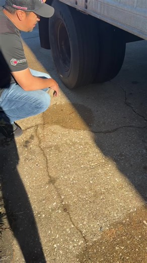 In need of trailer repair? Call TrailerPartsUnlimited.com today for all your trailer parts and repairs . 844-898-8687 Huntsville TX 77320 . #trailerrepair #trailerpartsunlimited #traileraxles #trailermaintenance