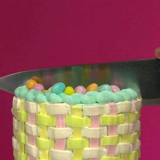 814K views · 113 reactions | Forget the Easter basket this year... just make a cake instead! (There's even a surprise in the middle!!) : @milkmoonkitchen on Instagram Save the recipe: https://genius.kitchen/2Utymke | Food.com | Facebook