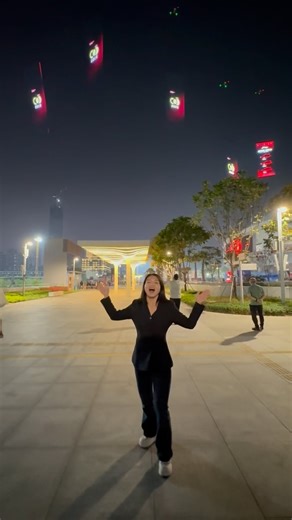 Alina Wu on Instagram: "6 sets Flying Display for Nining event🎉 Filmbase Redefines Display Boundaries, LI-NING Shatters Fashion Conventions! The Flying Display, powered by globally patented technology, creates a groundbreaking aerial communication new paradigm for LI-NING. Innovation knows no limits! #filmbase #flyingdisplay #LowAltitudeEconomy #LININGNewProductLaunch #ShenzhenSportsCenter #ledfactory"