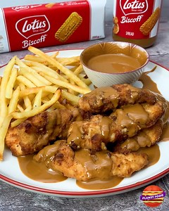 851K views · 474 reactions | Yep... that's Biscoff, NOT gravy!! We dare you to try this BISCOFF FRIED CHICKEN... it's addictive!  | Planet Food | Facebook