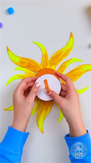 Sunshine Surprise: Crafting a Bright Paper Sun During a Rainy Day! 🌞🌧️