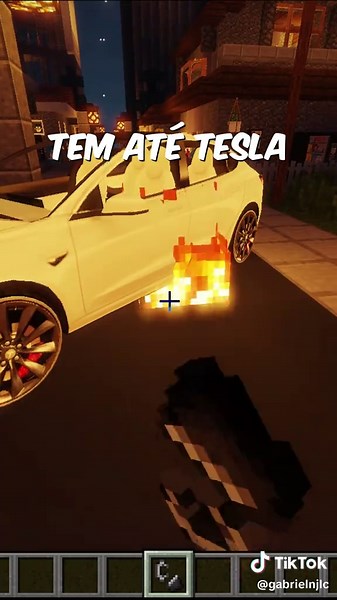 Exploring Minecraft Mods in Forzacraft