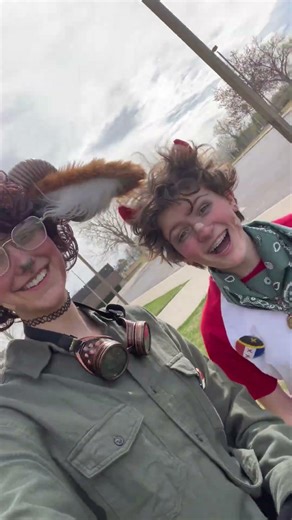 meetup with my pookie 😼 #dsmp #dreamsmp #mcyt #mc #cosplay #meetup #silly #edit #fyp #tubbo #tommy