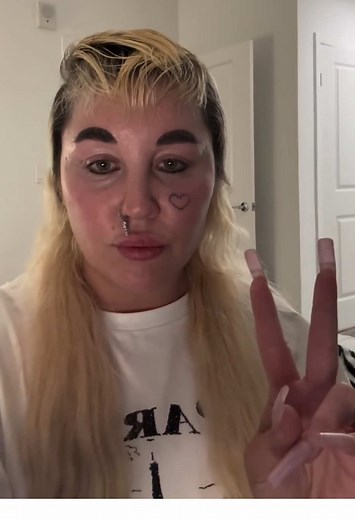 Celebrando 10 años de amistad y nuevos bangs