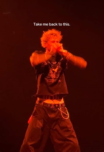 #mgk #lostamericanaworldtour #ticketstomydownfall #TTMD #mgktok