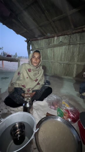 Hum Aj bht kush ap sub ko surprise 😮 kesa lga comment mn zror btay gift 🎁 reveal viral videos viral vlogs tiktok for you uk 🇬🇧 please 🙏 tiktok team don’t under reivew my videos #fyp #foryoupage #villagelifevlogs #growmyaccount✅ #nimravlog0