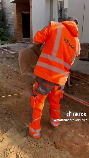 Innovative Road Construction Techniques with Excavators