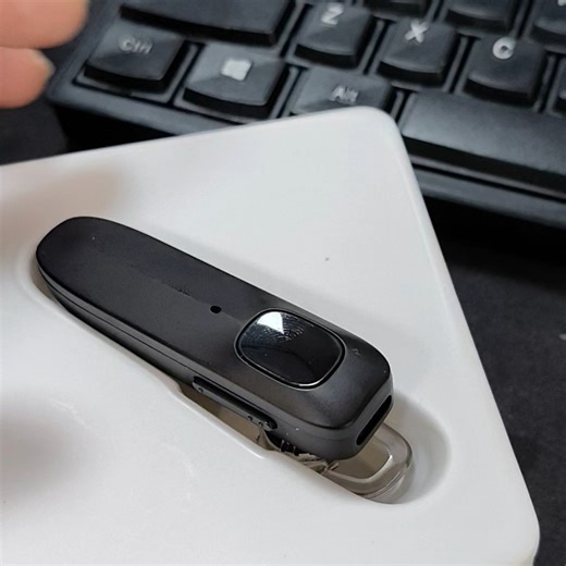 Mia | 🎧 Unleash Wireless Freedom for Your YAESU Radio — The SSM-BT20 Bluetooth Headset is Here! 🎧 Ready to experience cable-free, crystal-clear... | Instagram