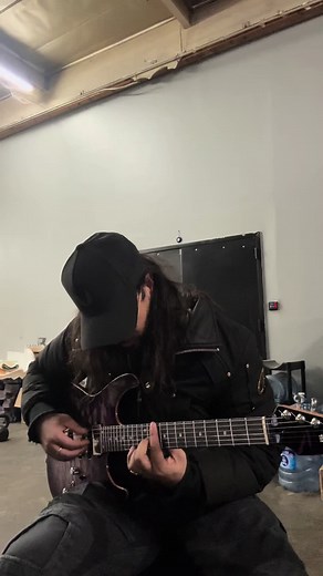 Mastering Guitar Techniques: Tips from Top Guitarists