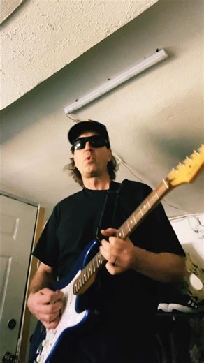 Jammin w/ “Keep Me Posted” by Rapport1984 (2018) Frankie Barton (guitar) Kodiak, Alaska 4/2026