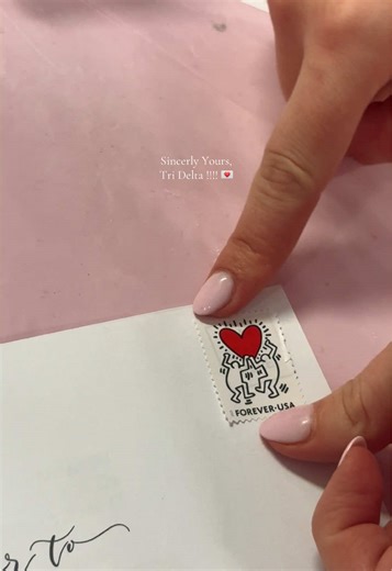 A glimpse into our annual letter writing philantrophy event benefiting St. Jude Children's Research Hospital💌💌✨✨!!!! A huge thank you to our philanthropy team for putting this together! #FTK #STJUDE #TRIDELTA