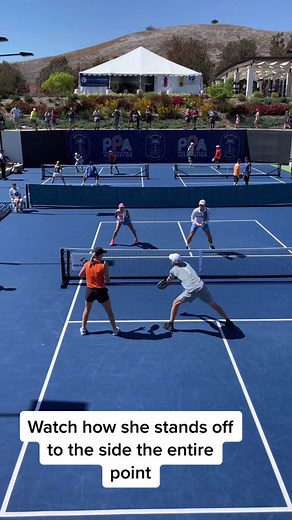 They want to play it to orange. By standing off to the side, that becomes challenging #pickleball #thedinkpickleball #pickleballtiktok #foryoupage