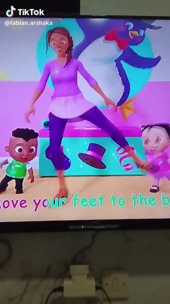 Learn the SpongeBob Shuffle Dance for Kids