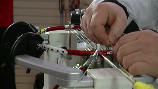 马克老师的羽毛球拍穿线教程Yonex Stringing Masterclass - Badminton rackets