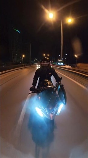 Hmmm❤️‍🔥😎 #s1000rr#bmw#yamaha#r6#mt07#mt09#honda#cbr#cbr500r#kawasaki#ninja500#zx6r#zx10r#ducati