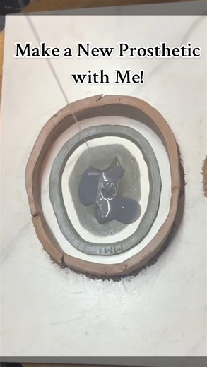 Paulina on Instagram: "Start to finish of creating a new prosthetic! Sculpting, molding, and casting it! I’ll be doing a more in depth talking tutorial of molding and casting a prosthetic a little later! Products: •Chavant Clay for the sculpt and flashing •WED clay or pottery clay for the walls •Platsil Gel 25 for the mold •Baldiez Cap Plastic •Platsil gel 25 with Deadener for prosthetic •••••••••••••••••••••••••••••••• #sfx #sfxmakeup #moldmaking #prostheticmakeup #prostheticmakeup #siliconepro