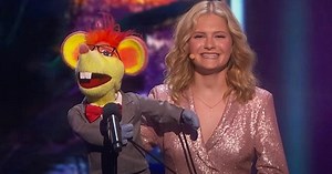 16-Year-Old Darci Lynne Farmer Returned To Talent Show As Guest Performer