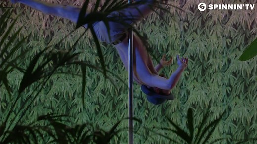 Martin Solveig & GTA - Intoxicated (Official Music Video)