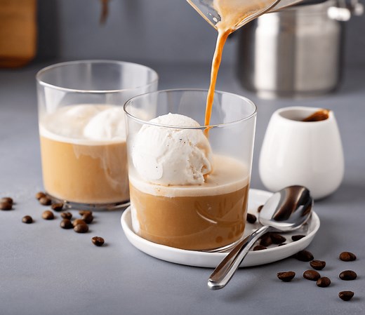 Affogato Shot: Classic vs Starbucks (+ Recipe) - Brew That Coffee