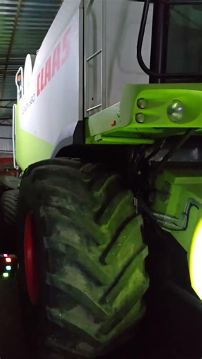 🚜 Заїхав на комісію 💱 комбайн Claaa Lexion 560 👍