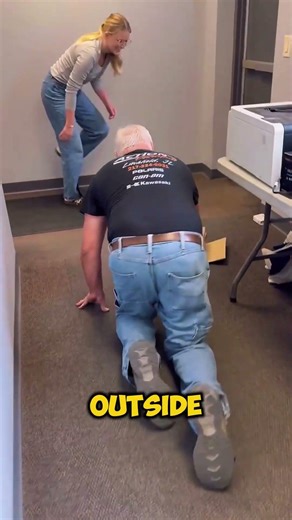 This office mouse situation took a turn fast (@mjkellnerco)