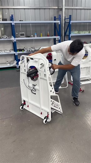 Drifting with a tailspin is so cool! Originating from a drifting car factory, wholesale and retail are available with quantity discounts. Quality control is in place, making you feel at ease and enjoy your car play to the fullest. #DriftingCarManufacturer