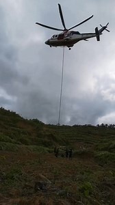 Spie Rig adalah satu kaedah yg digunakan untuk mengeluarkan trooper dari sesuatu kawasan dgn cepat #69komando #warisandarahperwira #skydive69 #skydiving #StarsEverywhere | Penunggu Gua