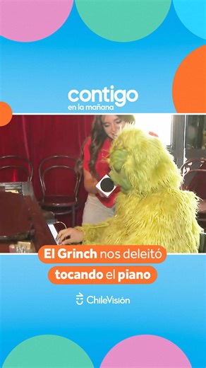 El Grinch sorprende con su talento musical en Navidad