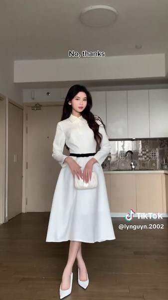 Elegant Dress Outfits for Women: Stylish and Timeless Fashion Choices