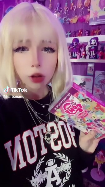 Freddy Fazbear's Pizza: A Thrilling Adventure in the My Little Pony Universe